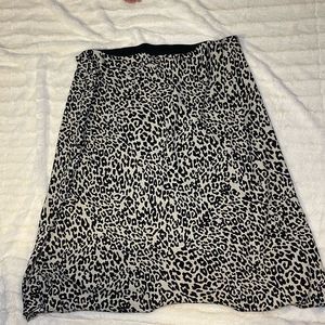 Loft plus-size size 22 womens leopard midi skirt NWOT